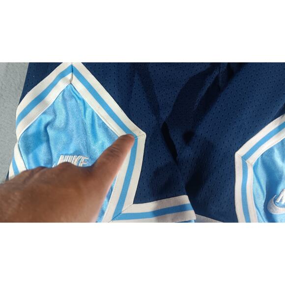 Nike Basketball Shorts XL Blue UNC Tar Heels Style Vintage Mesh Satin Trim 2000s - Picture 6 of 8